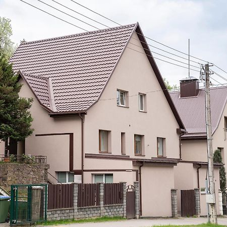 Groundfloor Apartment On The Green Hill Kaunas Esterno foto
