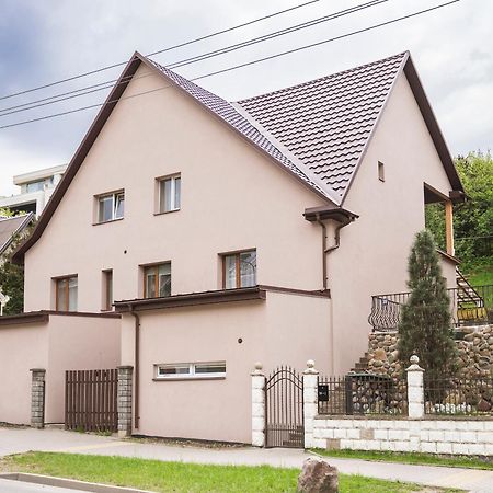 Groundfloor Apartment On The Green Hill Kaunas Esterno foto
