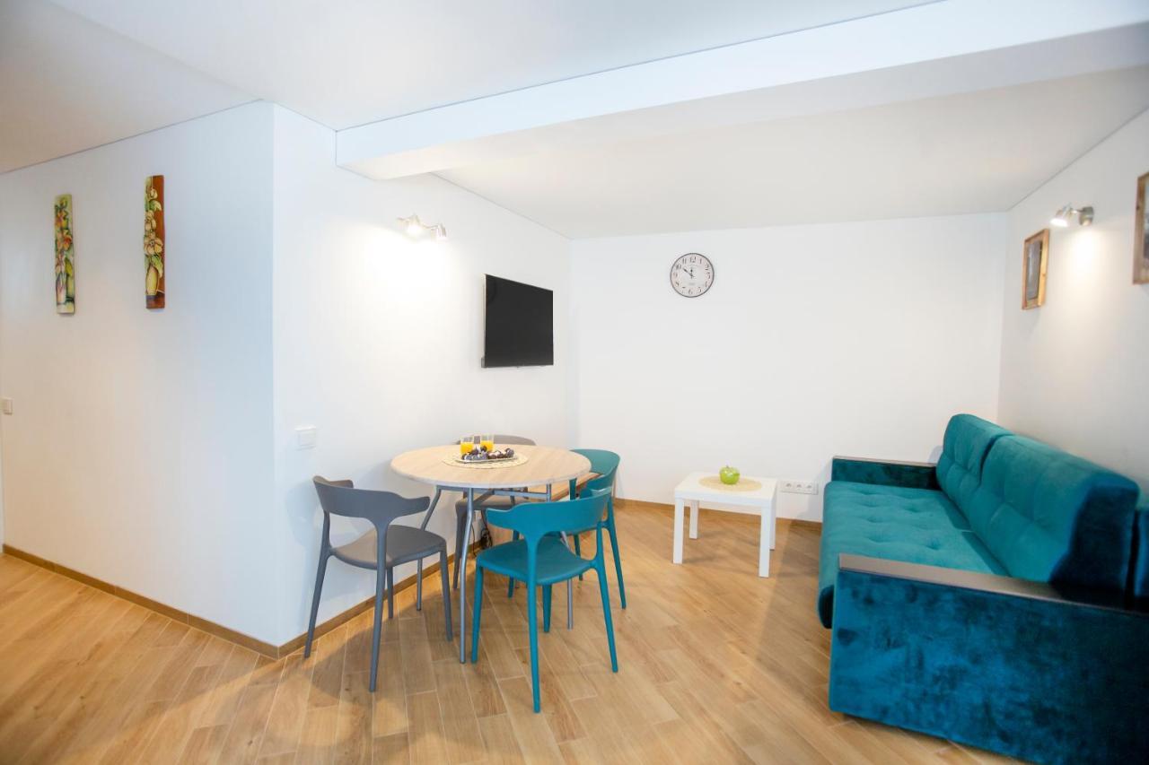 Groundfloor Apartment On The Green Hill Kaunas Esterno foto