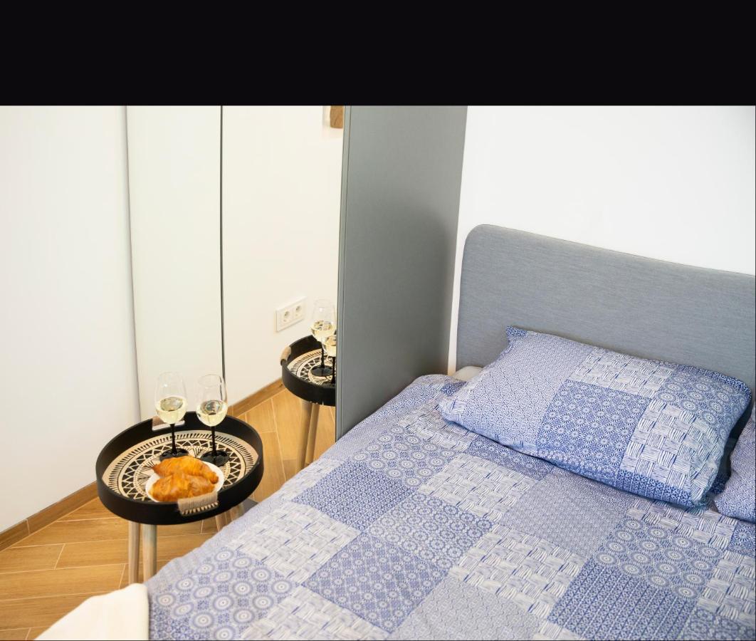 Groundfloor Apartment On The Green Hill Kaunas Esterno foto