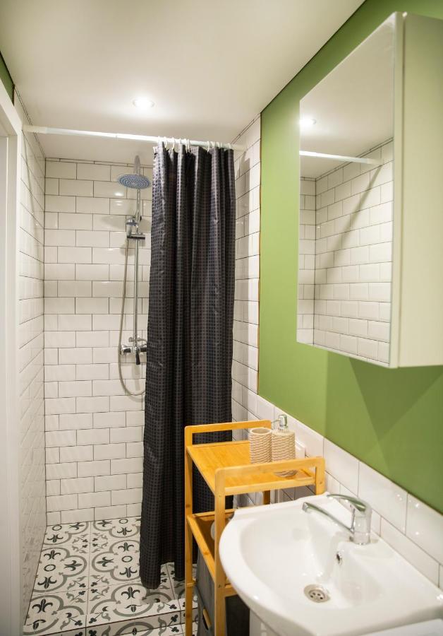 Groundfloor Apartment On The Green Hill Kaunas Esterno foto